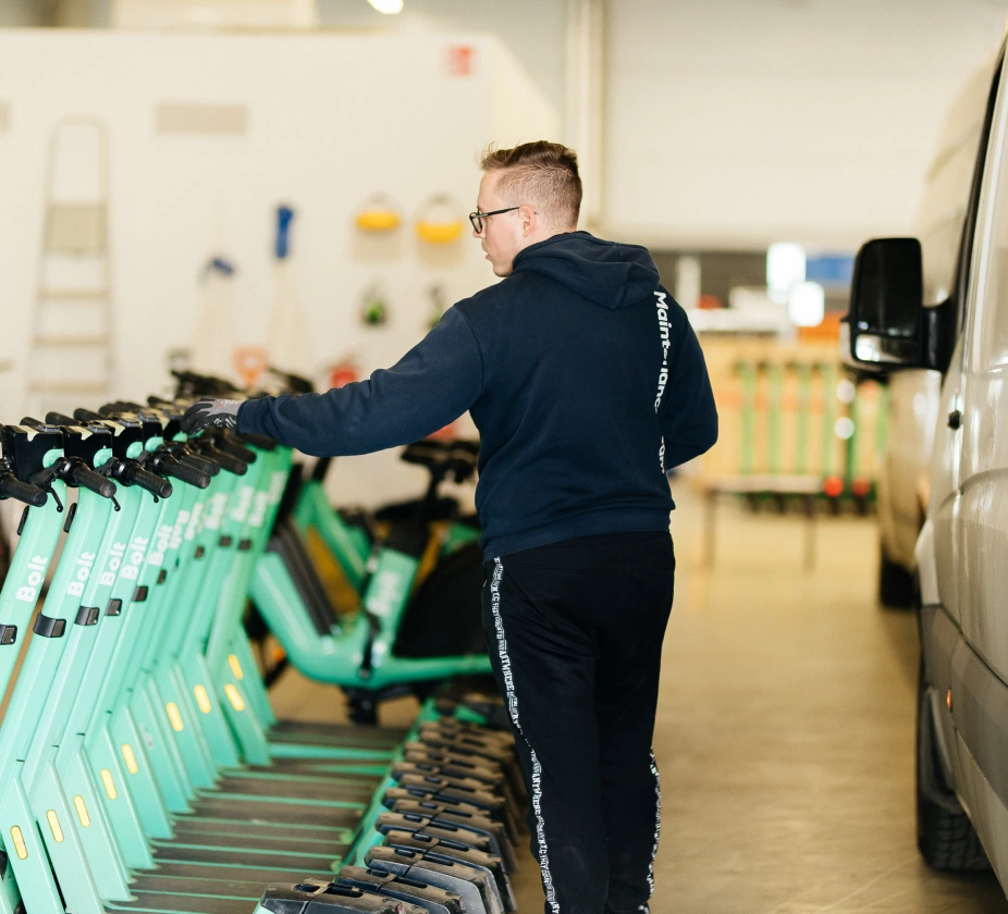 Warehouse Assistant